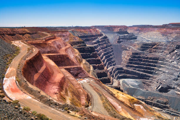 istock Inside the giant Super Pit or Fimiston Open Pit, the largest open pit gold mine of Australia. 2122119137