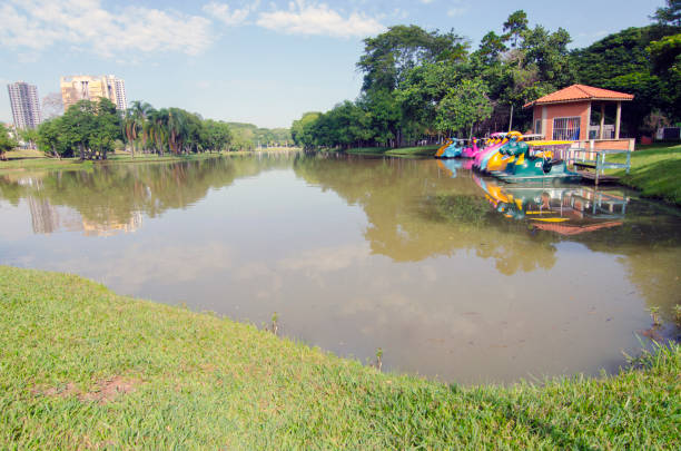 This fun city park, in the city of Piracicaba, in São Paulo, has pedal boats, and lots of green. It's a perfect place to come to exercise or just hang out.