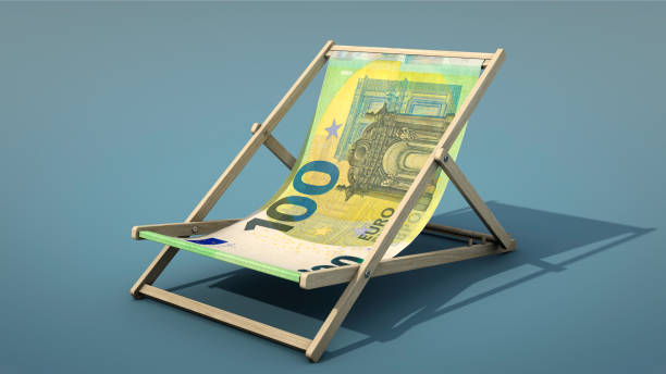 Symbolic image: Deck chair made from 100 Euro note