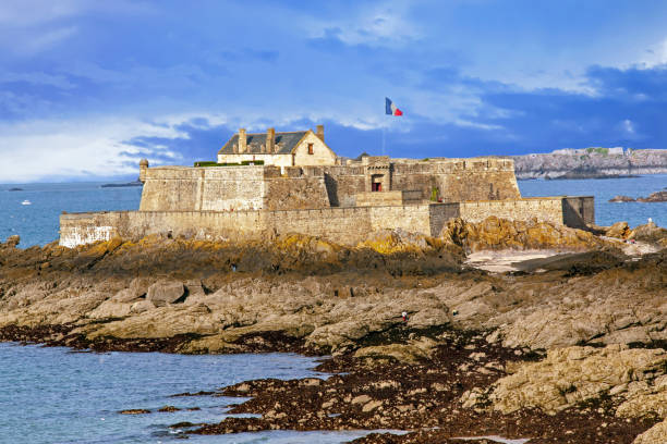 istock Saint-Malo. Fort National. 2122507197
