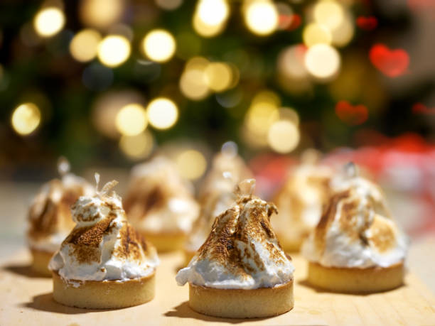istock Lemon curd Meringue cakes home made 2122733203
