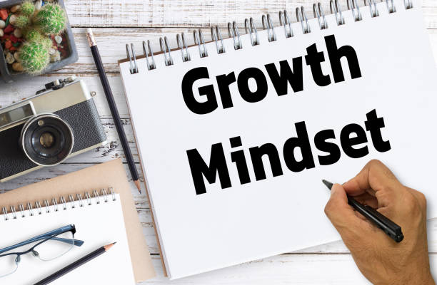 istock Business quotes, Growth Mindset on notebook or paper in office desk, office workplace, inspiration, motivation quotes 2124405817