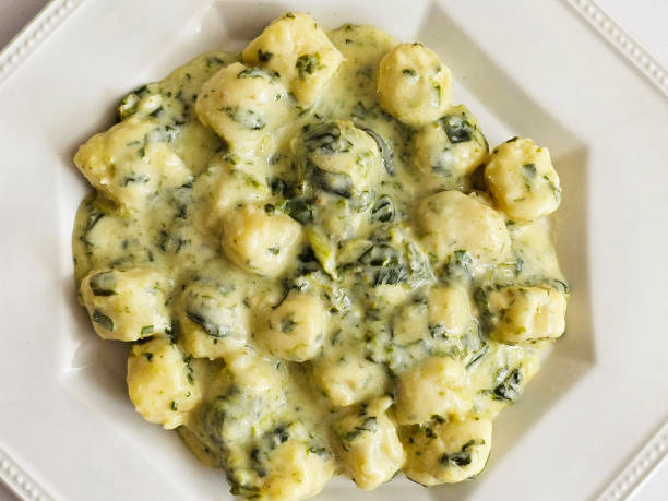 Nhoque de Espinafre e Ricota: Leve, Caseiro e Saboroso - receita deliciosa profissional - passo 2