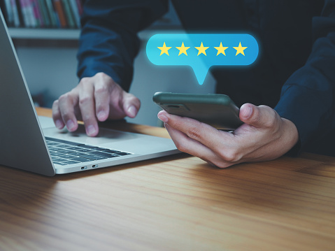 Users rate their service experience on online applications. customer satisfaction Business rating service from users