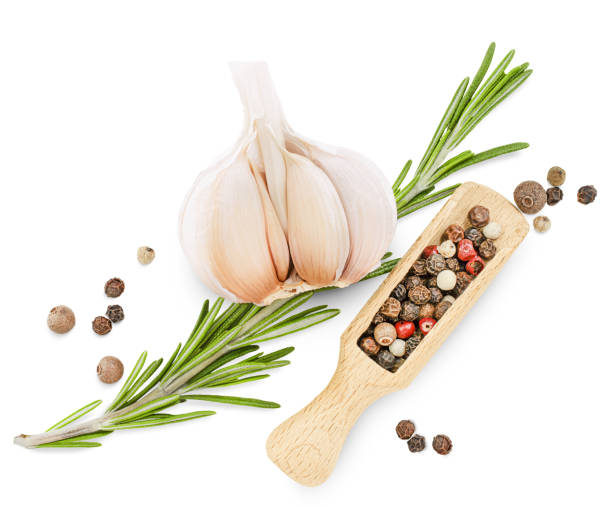 garlic, peppercorns and rosemary - rosemary dry freshness twig стоковые фото и изображения