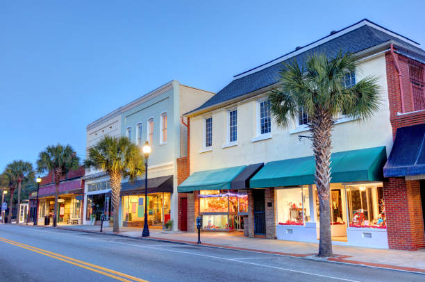 downtown beaufort, south carolina - beaufort fotografías e imágenes de stock