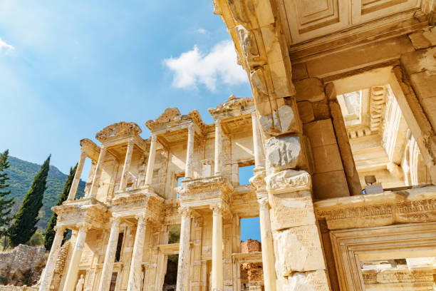 the gate of augustus and the library of celsus, ephesus - celsus zdjęcia i obrazy z banku zdjęć