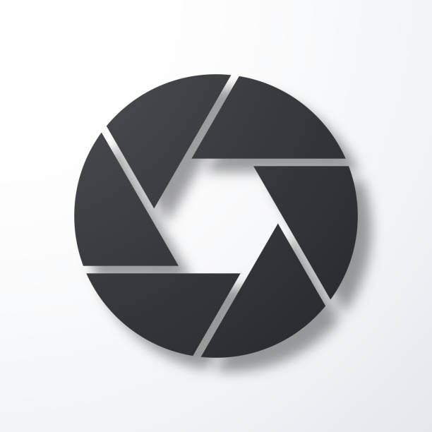 ilustraciones, imágenes clip art, dibujos animados e iconos de stock de camera shutter. icon with shadow on white background - contraventana