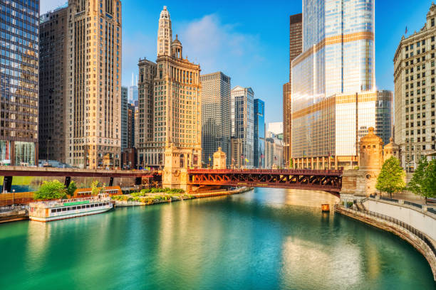 istock Chicago Downtown Cityscape with Chicago River at Sunrise 2131000574