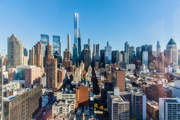 american skyline on the sun (paysage) - midtown-manhattan imagens e fotografias de stock