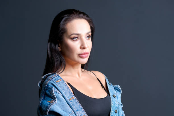 brunette,fashionable,portrait,beauty,woman,young,female,person,pretty,model,attractive,caucasian,lady,face,studio,adult,hair,style,background,cute,white,lips,natural,one,lifestyle,look,isolated,makeup,skin,stylish,hairstyle,elegant,eyes,summer,healthy,black,confident,gorgeous,trendy,posing,lovely,casual,closeup,hand,red,glamour,brown,jacket,european,fresh