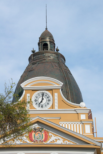 Clock of the South: Bolivia congress clock altered to turn anti-clockwise, La Paz, Bolivia