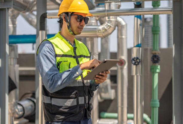 istock HVAC technician analyzes mechanical, electrical, plumbing systems with energy efficiency plan 2133022668