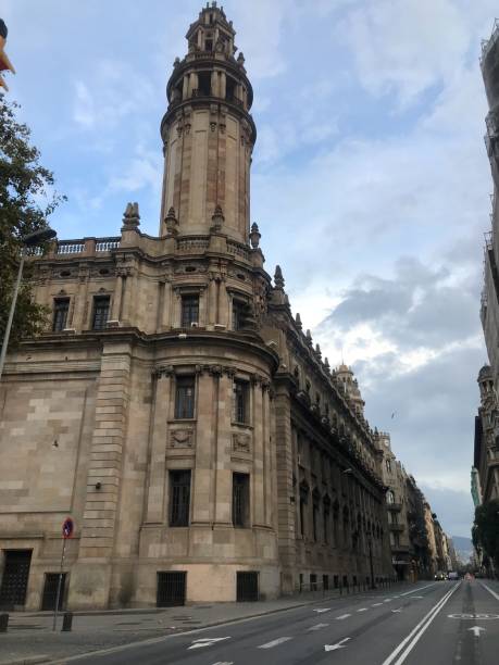 istock Gothic quarter of Barcelona 2133290645