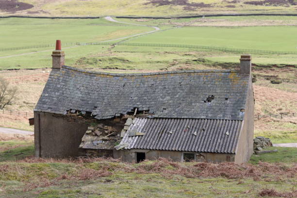 istock Abandoned farmhouse in remote countryside 2133439874