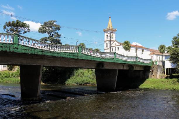 istock Bridge over the Nhundiaquara river 2134427909