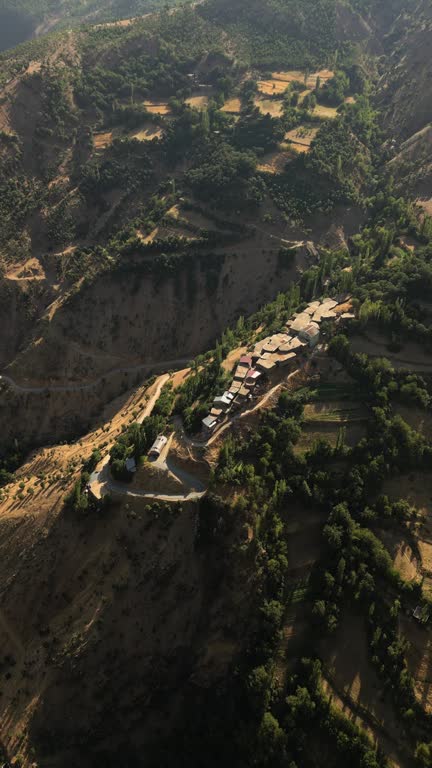 Hizan village and its natural scenery. Bitlis, Türkiye