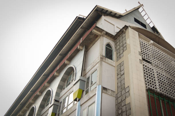 istock Government building with damaged roof 2135980728