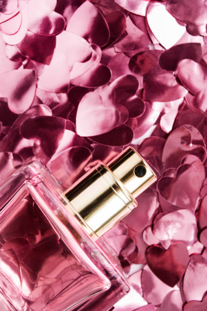 istock Perfume bottle on heart confetti 2137390017