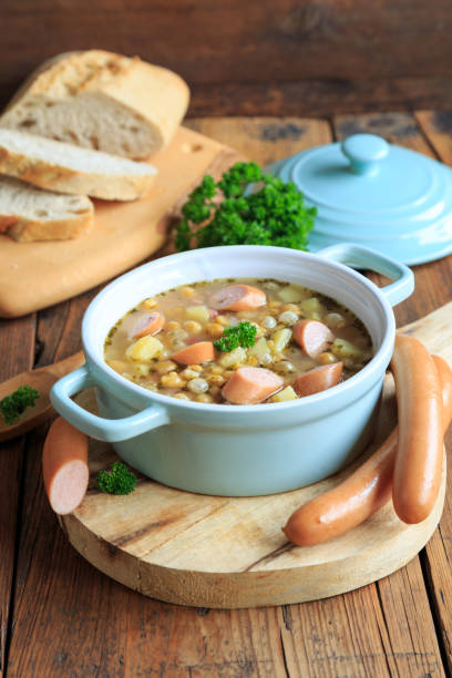 istock Pea stew with Viennese sausages 2138538706