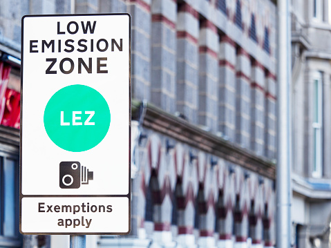 Street sign indicating the start of the Low Emission Zone (LEZ) in Aberdeen, Scotland