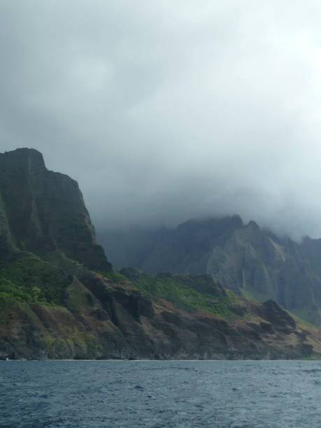 istock A Glimpse of Kalalau 2139182874