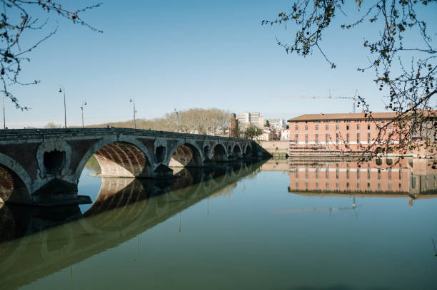 istock Garonne River in Toulouse 2140166416