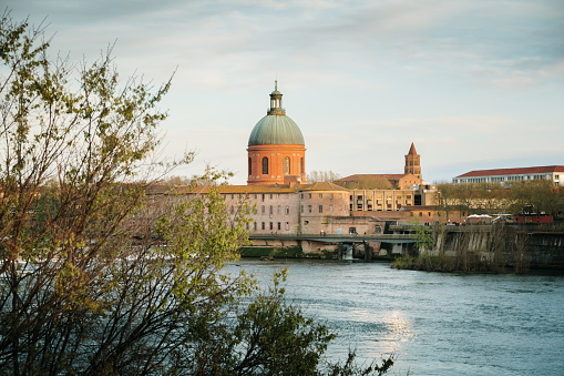 General view of Toulouse by the Garonne River