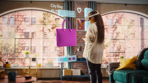 Black Woman Using Virtual Reality Headset for Online Shopping, Browsing through Cool Handbags items. Ordering from Mock-up Internet Store App for e-Commerce products. Augmented Reality Concept. mujer negra que usa auriculares de realidad virtual para compras en línea, navegando a través de artículos geniales de bolsos. pedidos desde la aplicación mock-up internet store para productos de comercio electrónico. concepto de realidad aumentada.
