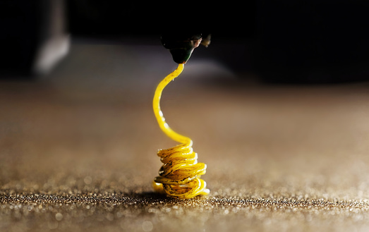 3D Printer Nozzle Cleaning Process, Printing With Yellow TPU Filament, Replacing filament