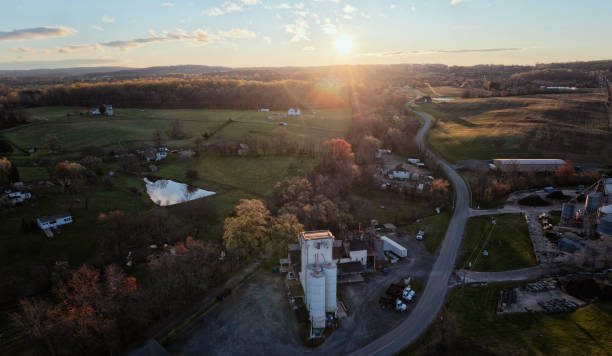 istock Quiet Rural Loudoun County, Virginia Sunrise 2143575127