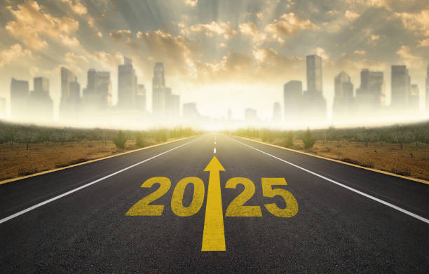 istock The year 2025 with a yellow arrow symbo 2143933304