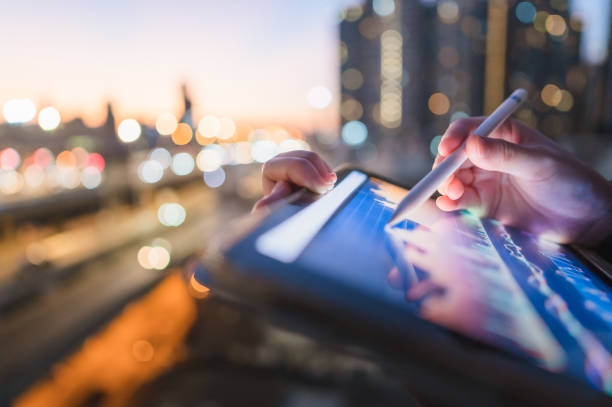 istock Internet Technologies 5g 24/7 investing from everywhere 2144963874