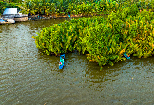 The simple life of people on Thi Tuong lagoon was captured from above. Local people take advantage of the lagoon's resources to earn extra income and food for their families. All create a picture of a peaceful homeland in Southern Vietnam