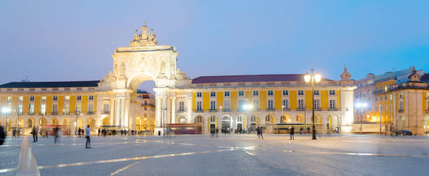 istock Commerce square in Lisbon, Portugal 2147517124