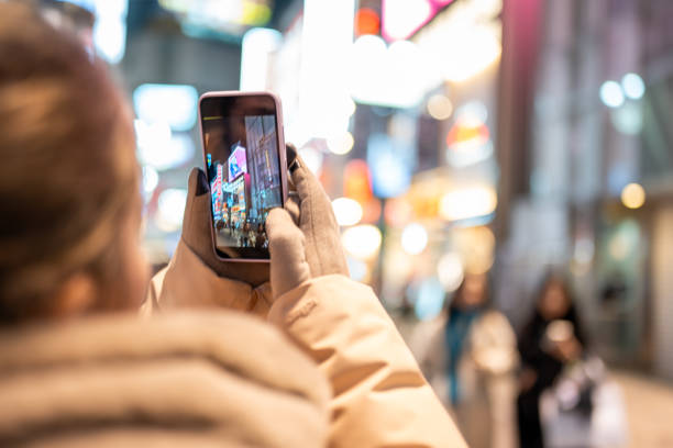 istock Taking a Picture in Tokyo 2147531637