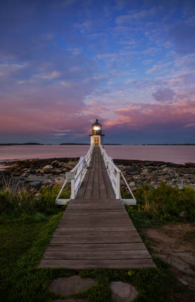 view of marshall point light - marshall point lighthouse beacon lighthouse light imagens e fotografias de stock