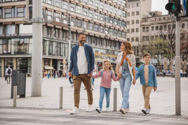 istock Family exploring city 2147574943