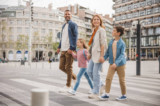 istock Family exploring city 2147574948