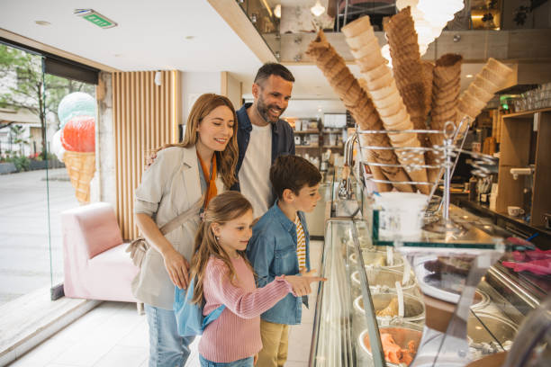 istock Family exploring city 2147574961