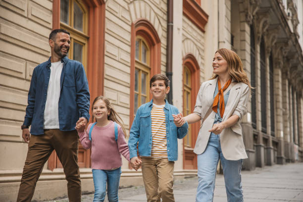 istock Family exploring city 2147575027