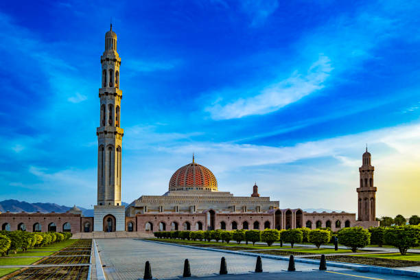 istock Sultan Qaboos Grand Mosque in Muscat, Oman 2147585074