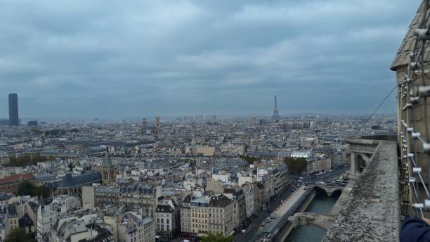 istock Paris, France 2147640590
