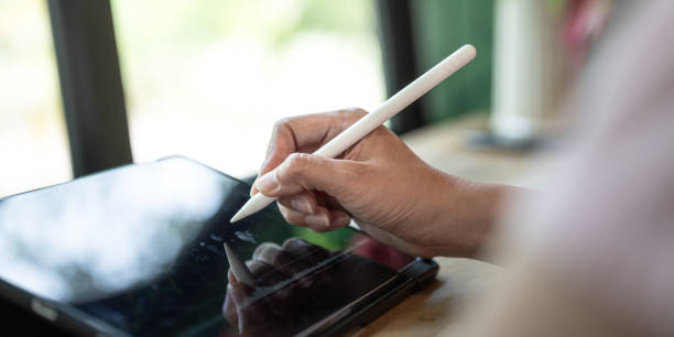 istock Working on the stock investment value graph. 2147677259