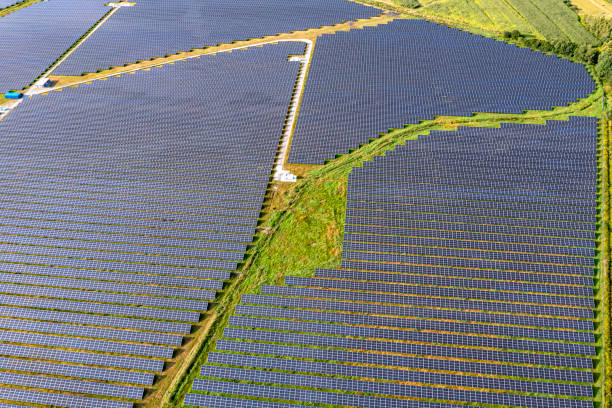 Solar power plant from above - foto de acervo