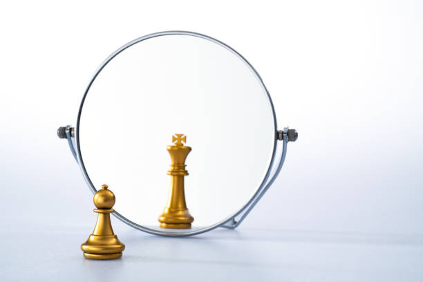 istock Pawn piece wants to be king 2148026142