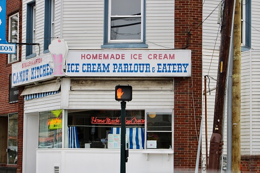 Bridgehampton, NY, USA, 2.19.23 - The front exterior of an ice cream parlor on Long Island.