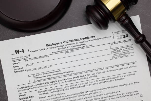 istock W-4 Employee's Withholding Certificate Legal Form Document 2148172689