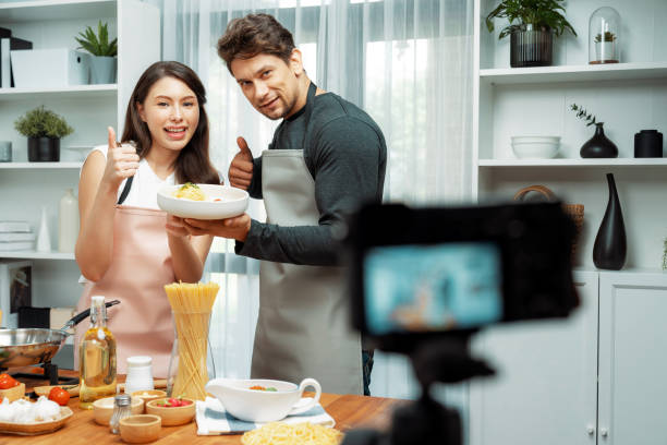 istock Influencers completely cooked spaghetti topped tomato sauce. Postulate. 2148237491