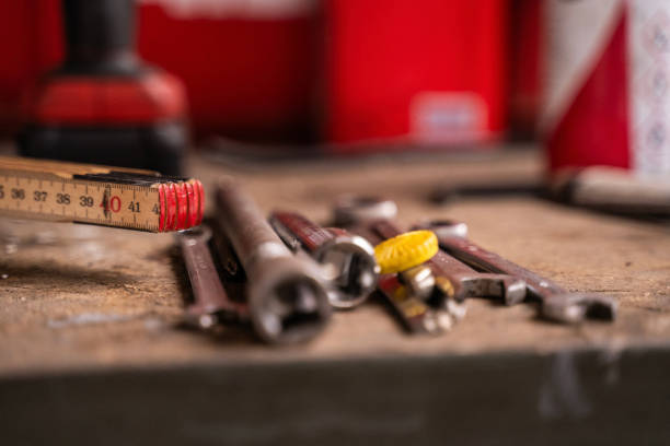 Selection of tools in a vehicle repair shop
